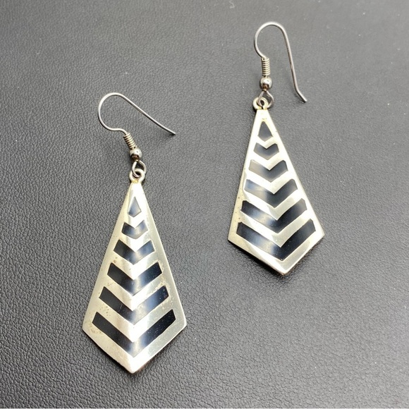 Vintage Alpaca Mexico Silver Drop Earrings Black Inlay Chevron Diamond - Picture 4 of 9